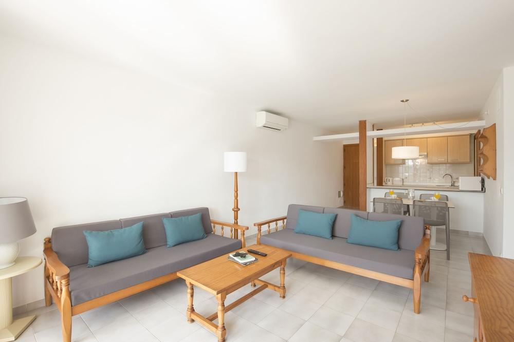 Cabot Las Velas Apartments Port de Pollenca Bagian luar foto